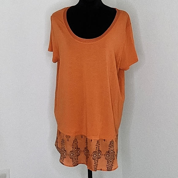 Merona Shrink resistant flowy top - Picture 2 of 9